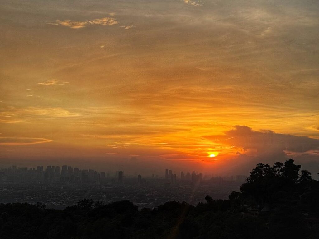 Kaulayaw Cafe Antipolo Overlooking View